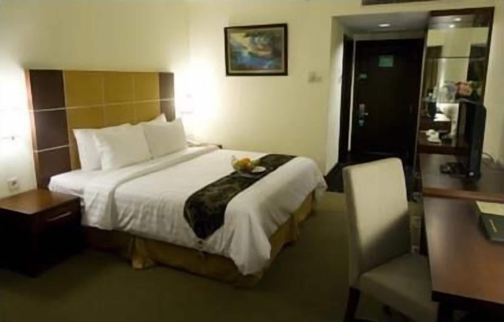 Emerald Garden International Hotel Медан Экстерьер фото