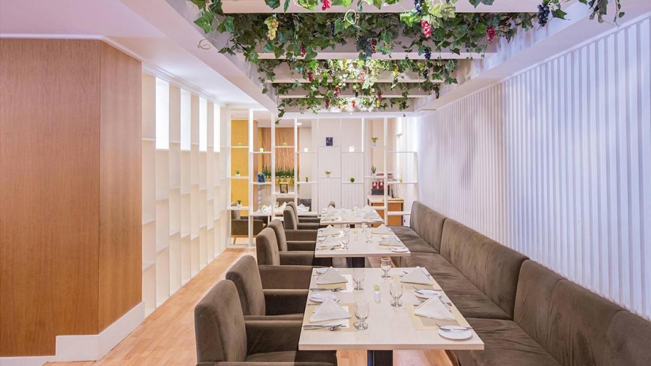 Emerald Garden International Hotel Медан Экстерьер фото
