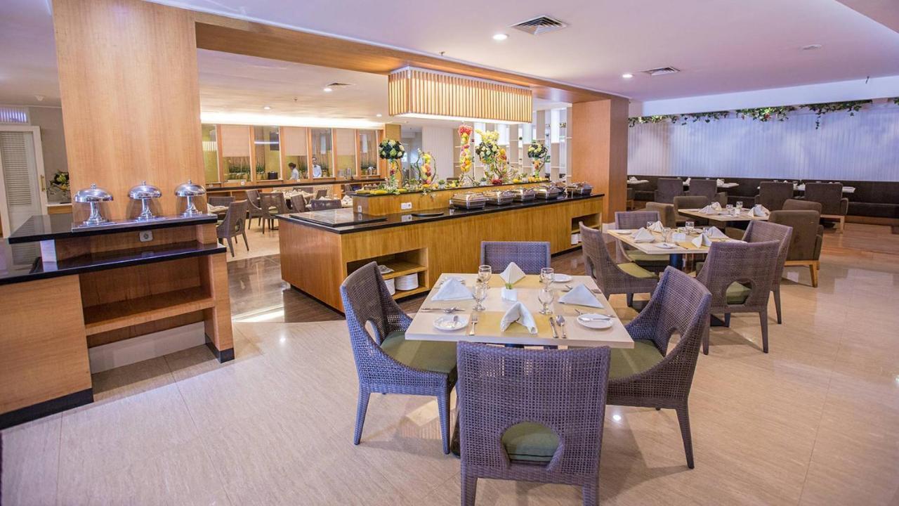 Emerald Garden International Hotel Медан Экстерьер фото